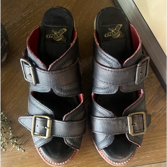 Freebird size 7 Caprice sandals black - Picture 2 of 7
